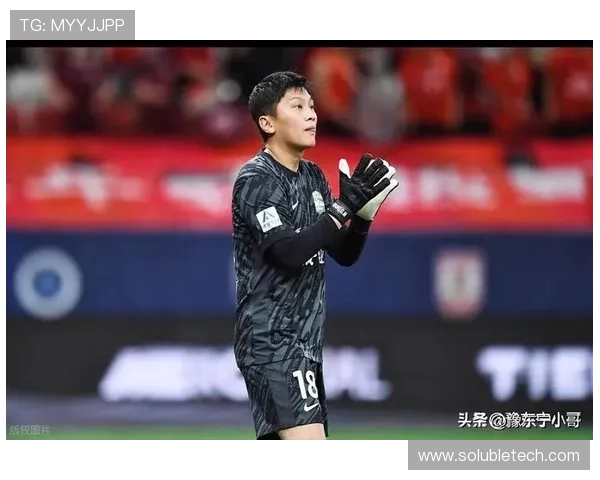 河南4比3点球淘汰成都晋级决赛王国明神扑立功罗慕洛莱切特失点成转折 河南4比3点球淘汰成都晋级决赛王国明神扑立功罗慕洛莱切特失点成转折